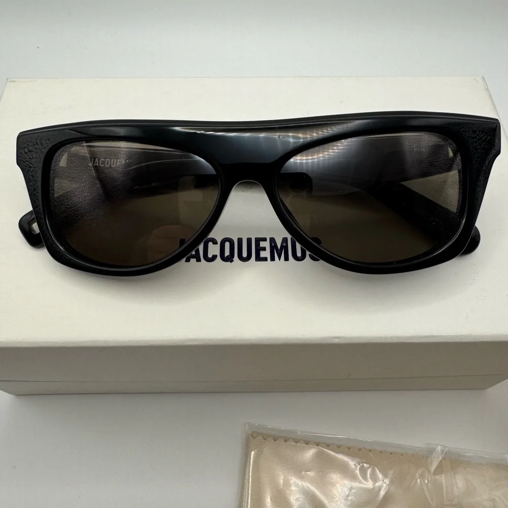 Jacquemus The Pasadena Black Sunglasses 58/1 - Picture 2 of 9